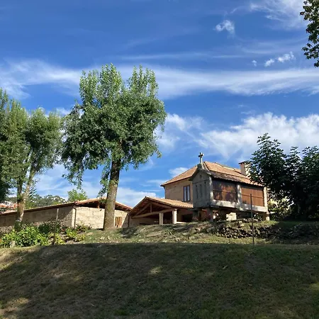 Eido Do Rei - Hospedaxe Rural Pensionat Ponteareas